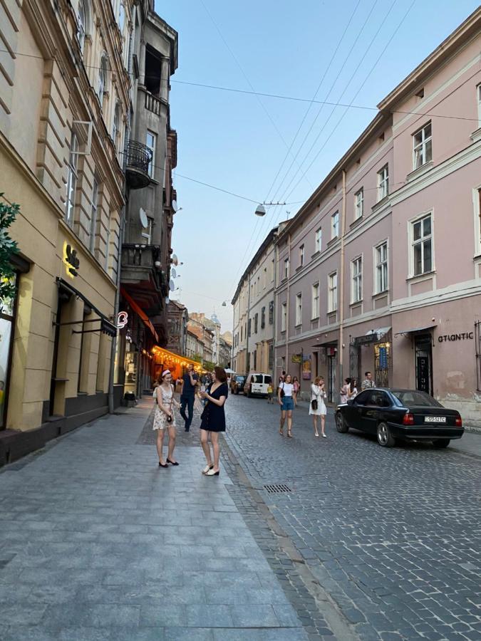 إلفيف Квартира В Центрі На Вулиці Лесі Українки 19 المظهر الخارجي الصورة